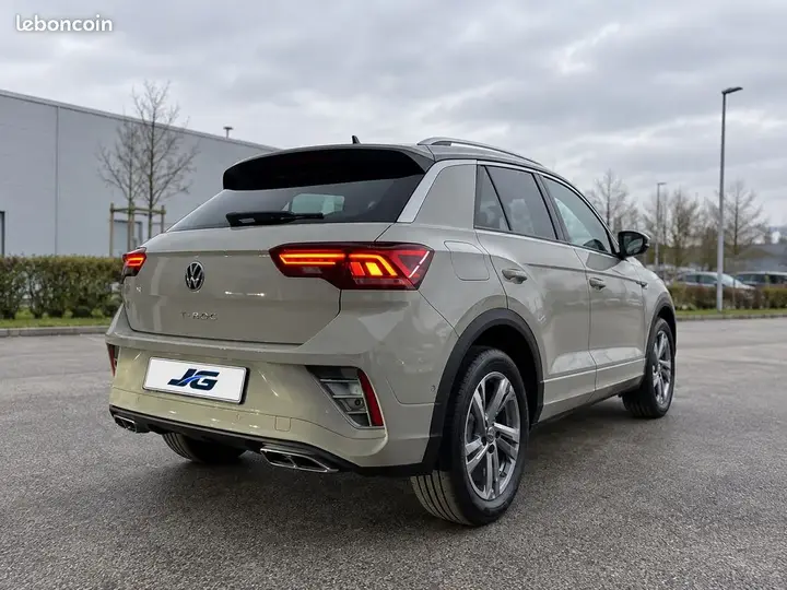 Volkswagen T-Roc 2022 photo 2