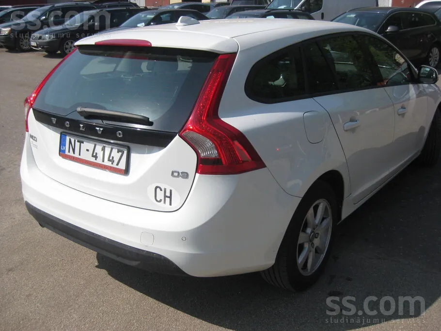 Volvo V60 2011 photo 5