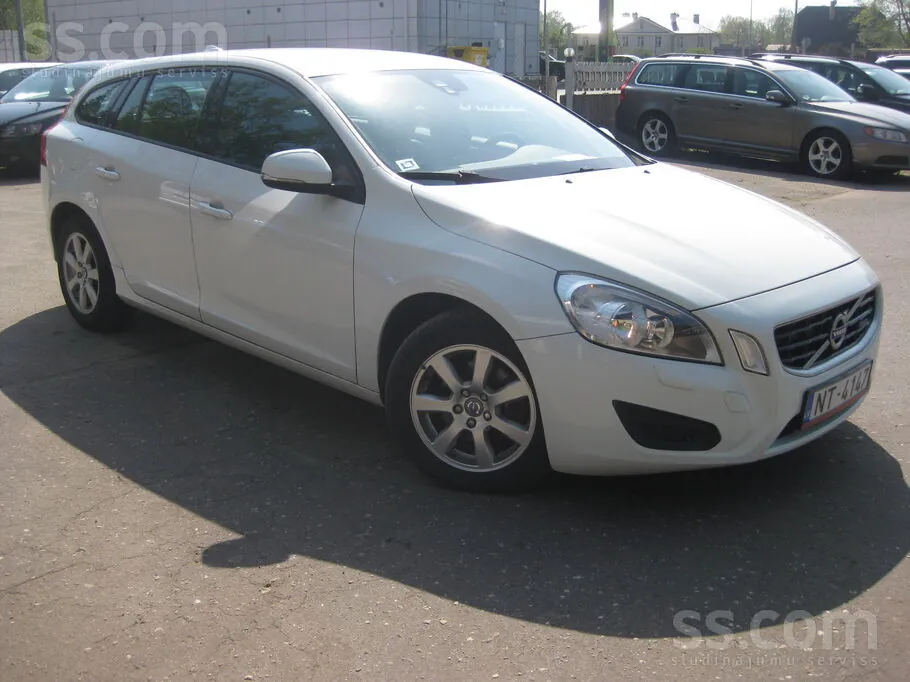 Volvo V60 2011 photo 2