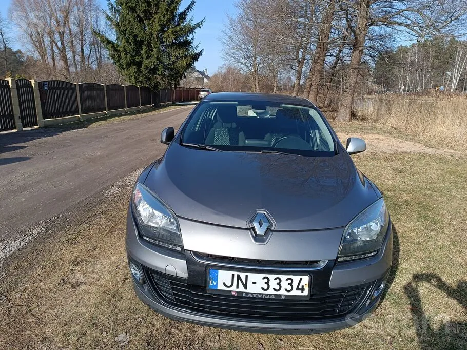 Renault Megane 2013 photo 2