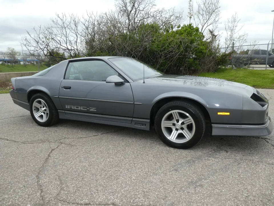 Chevrolet Camaro 1988 photo 4
