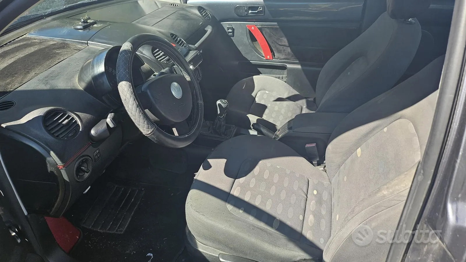 Volkswagen New Beetle 2005 photo 5