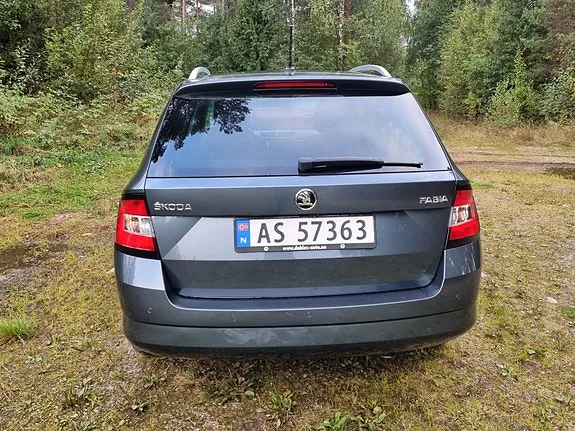 Skoda Fabia 2018 photo 5