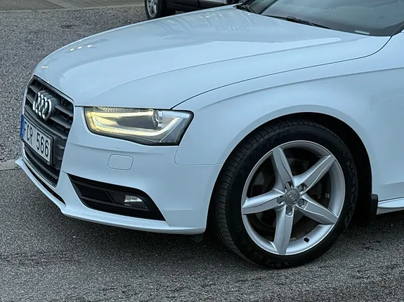 Audi A4 2014 photo 4