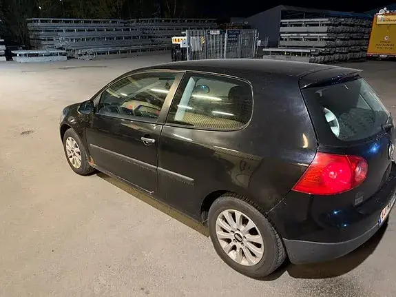 Volkswagen Golf 5 2004 photo 2