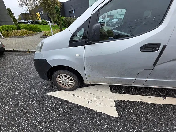 Nissan Nv200 2011 photo 3
