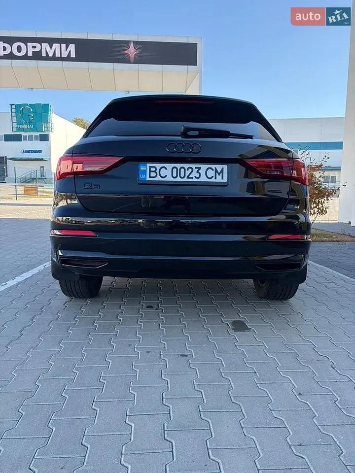 Audi Q3 2021 photo 4
