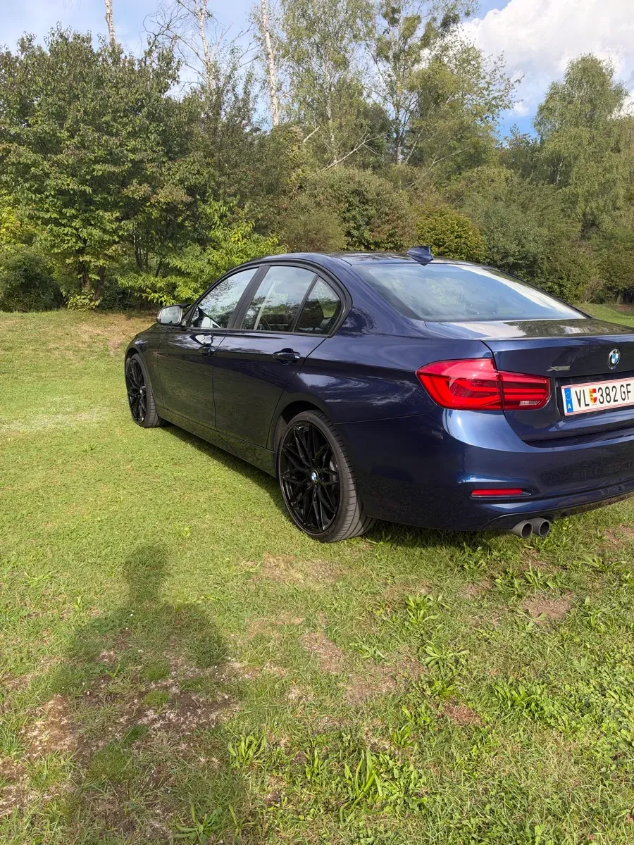 BMW 3 Series 2016 photo 2