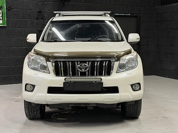 Toyota Land Cruiser 2013 photo 3