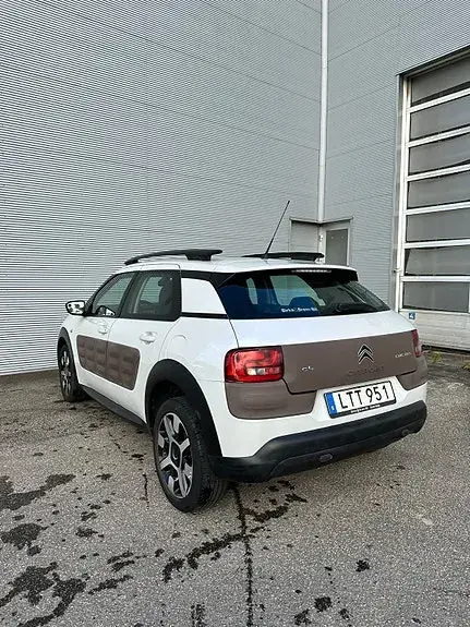 Citroen C4 Cactus 2015 photo 2