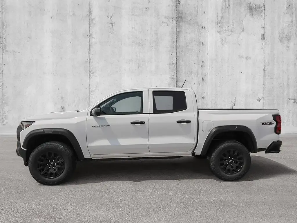 Chevrolet Colorado 2026 photo 3