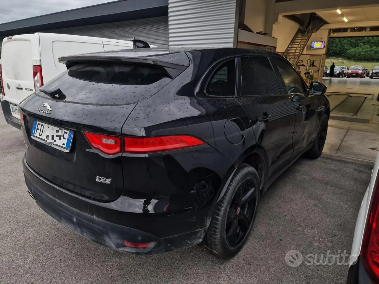 Jaguar F-Pace 2016 photo 5