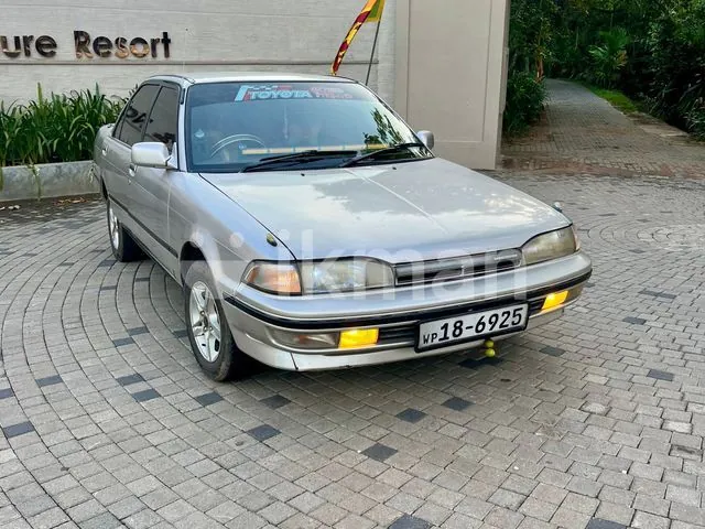 Toyota Carina 1991 photo 2