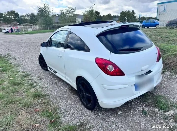Opel Corsa 2009 photo 2