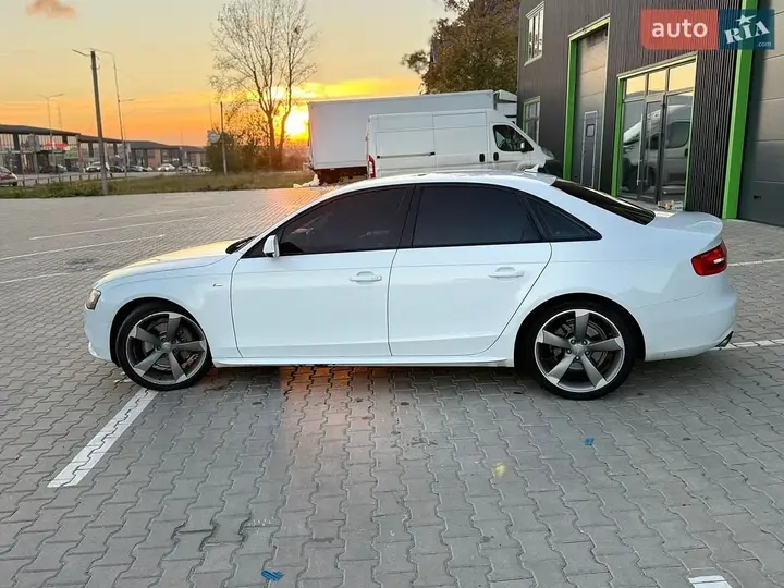 Audi A4 2014 photo 4