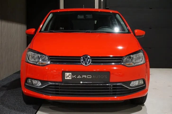 Volkswagen Polo 2015 photo 2