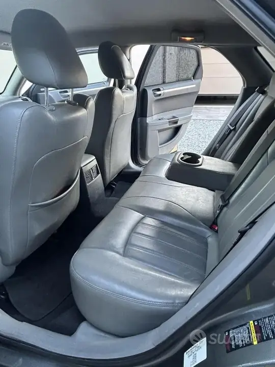 Chrysler 300C 2008 photo 4
