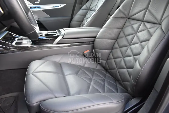 BMW 740D 2023 photo 5