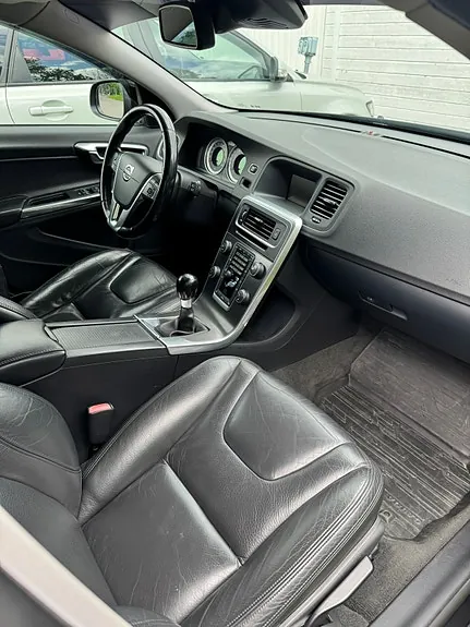 Volvo V60 2011 photo 5