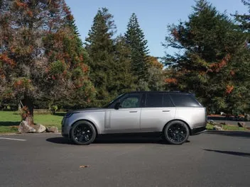 Land Rover Range Rover 2024 photo 4