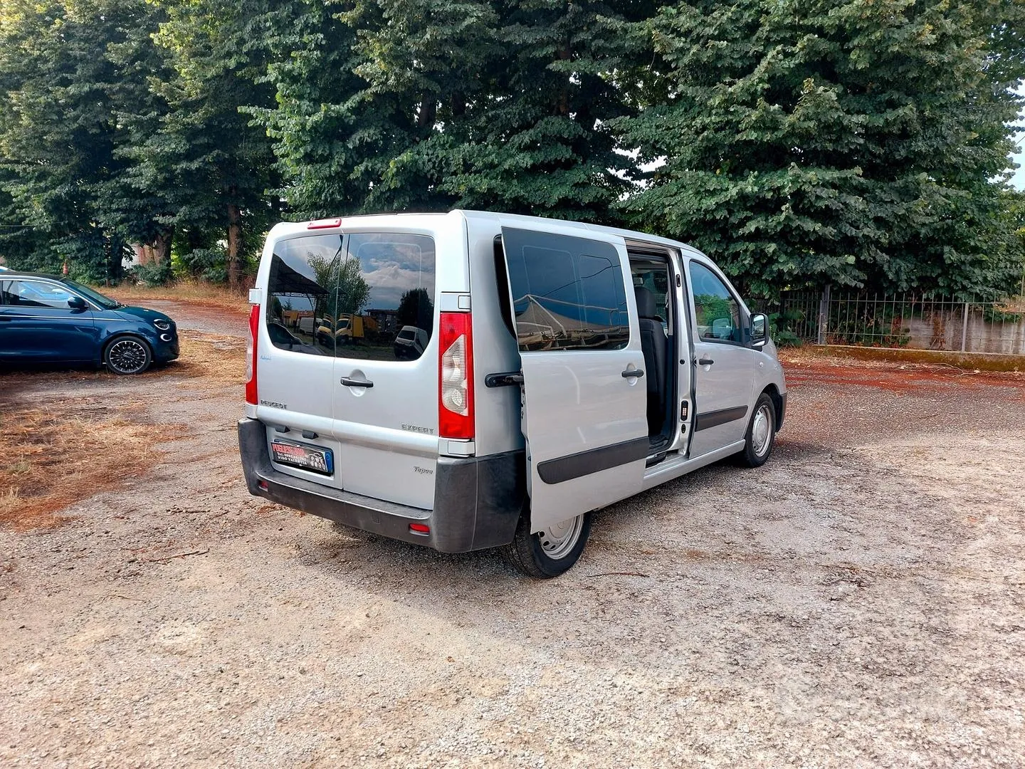 Peugeot Expert 2009 photo 2