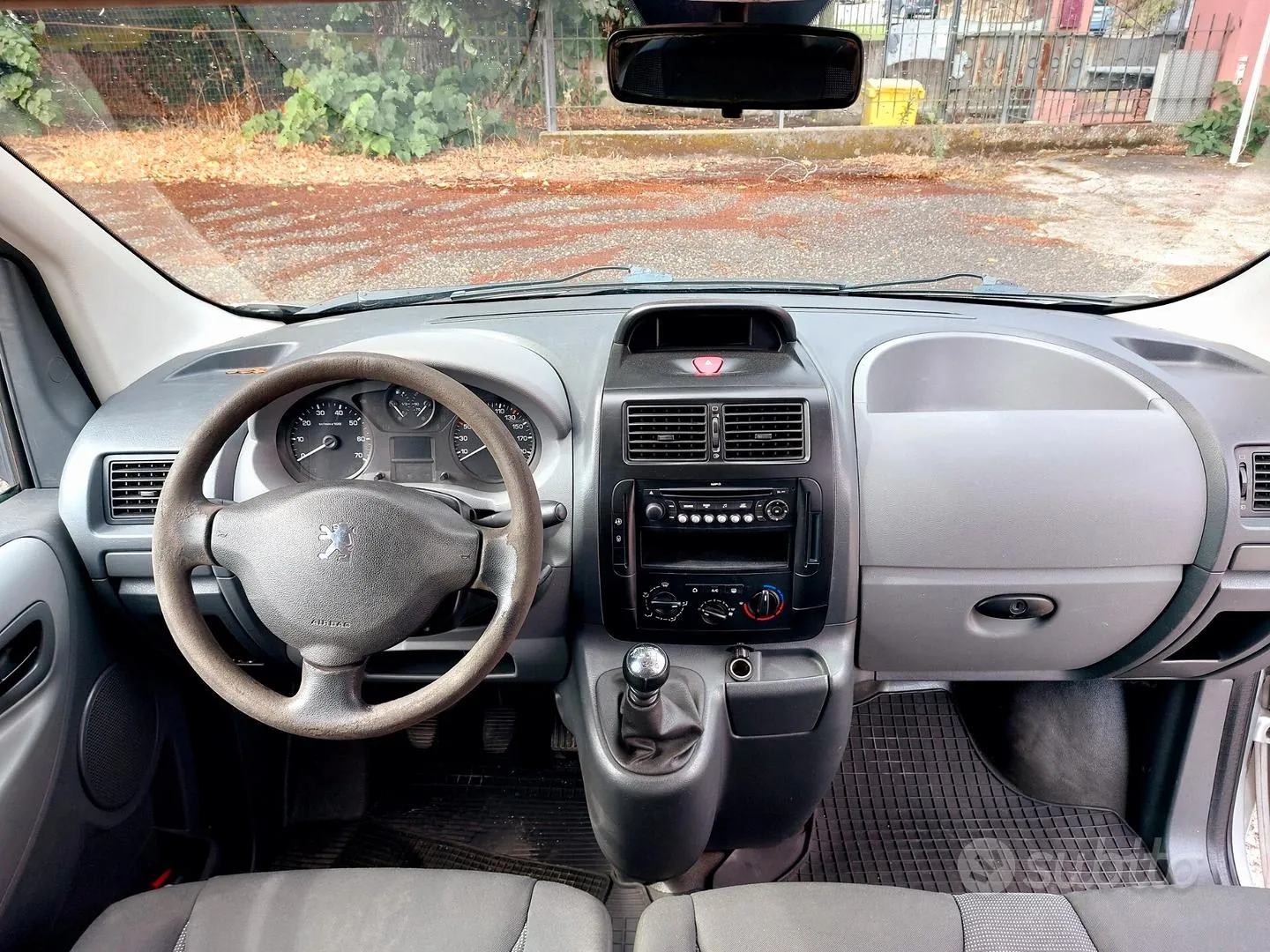 Peugeot Expert 2009 photo 3