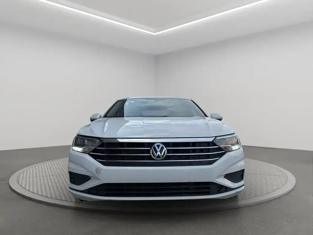 Volkswagen Jetta 2019 photo 2