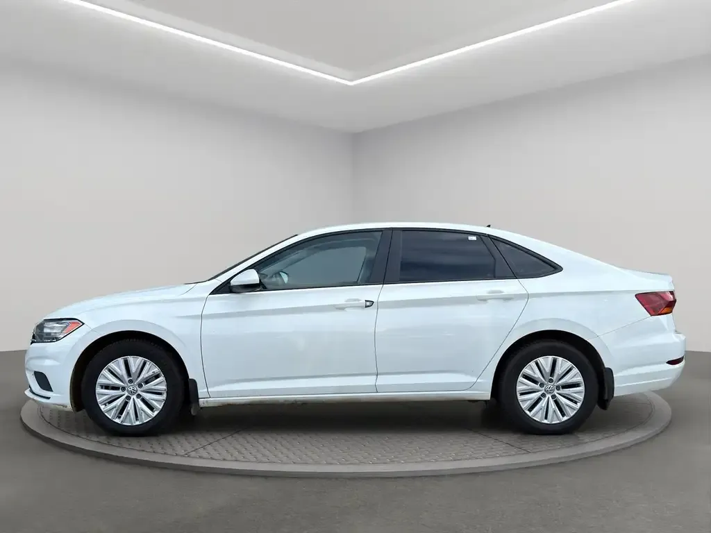 Volkswagen Jetta 2019 photo 3
