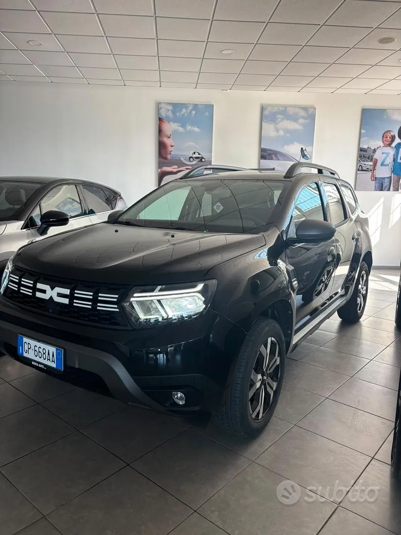 Dacia Duster 2023 photo 2