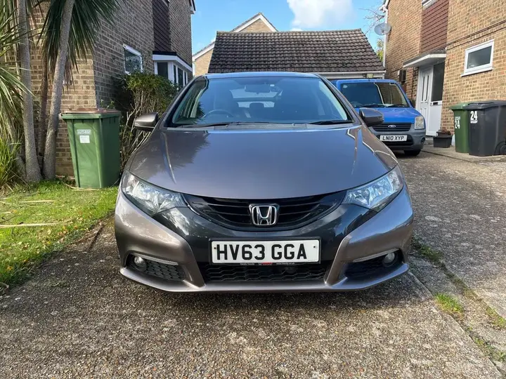 Honda Civic 2013 photo 2