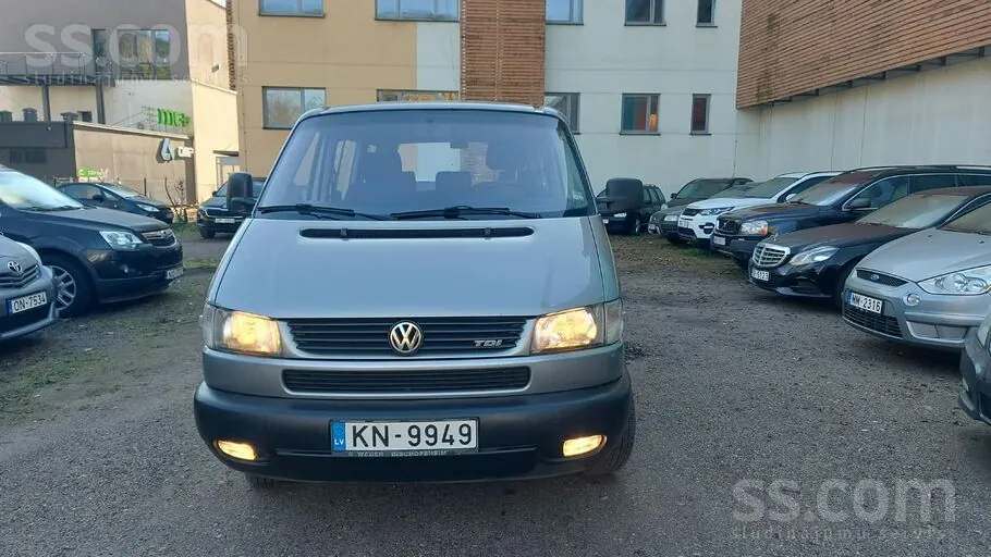 Volkswagen Caravelle 1999 photo 2