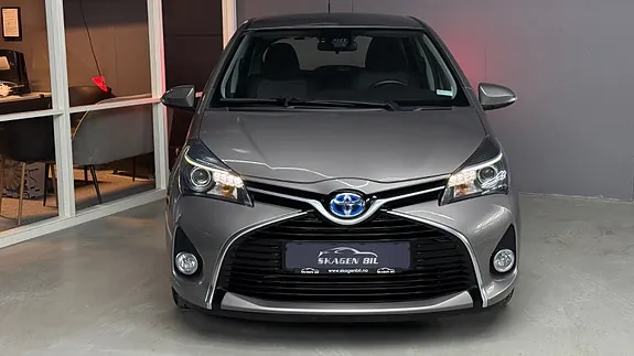 Toyota Yaris 2015 photo 4