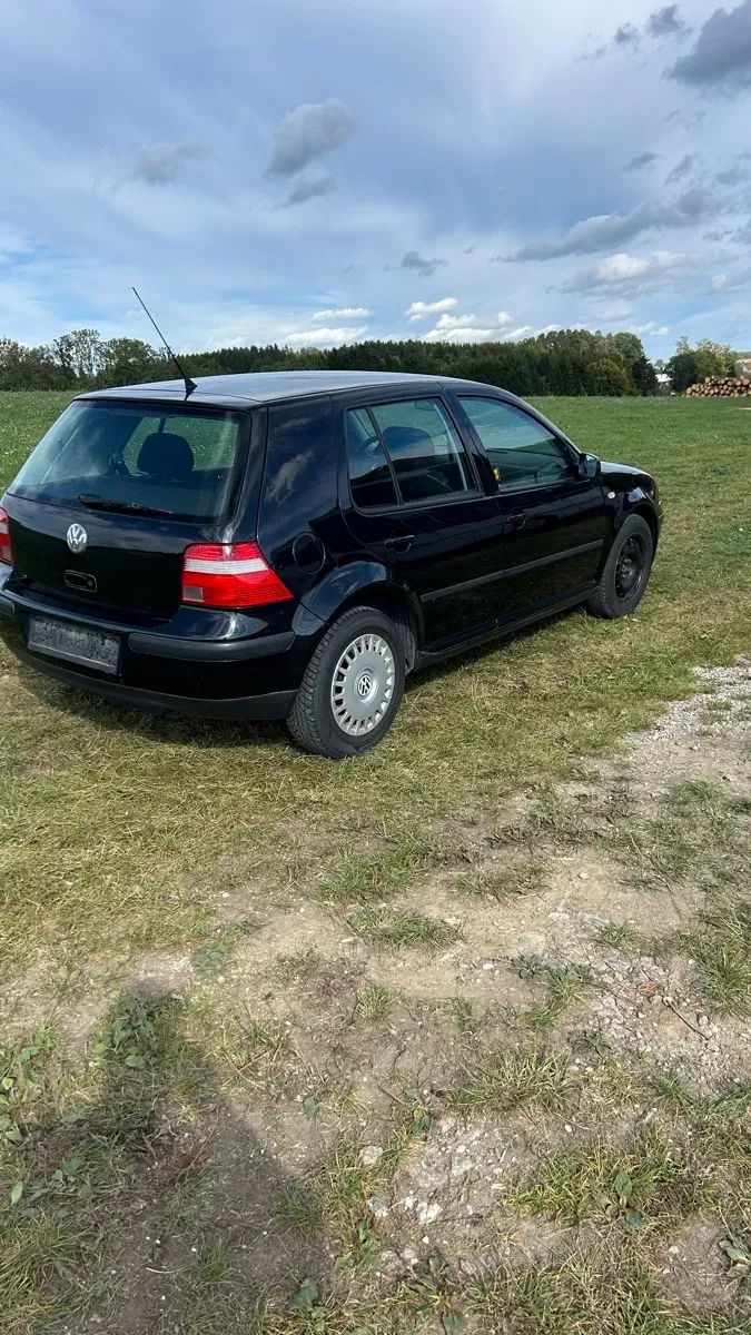 Volkswagen Golf 2004 photo 3