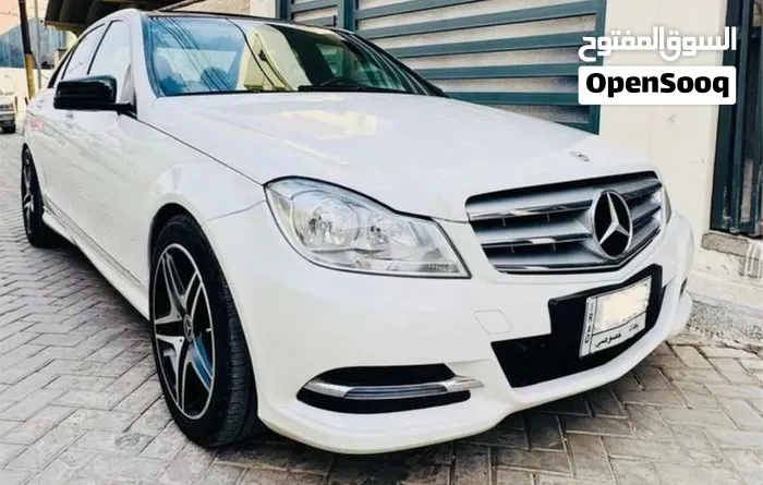 Mercedes-Benz C-Class 2012 photo 2