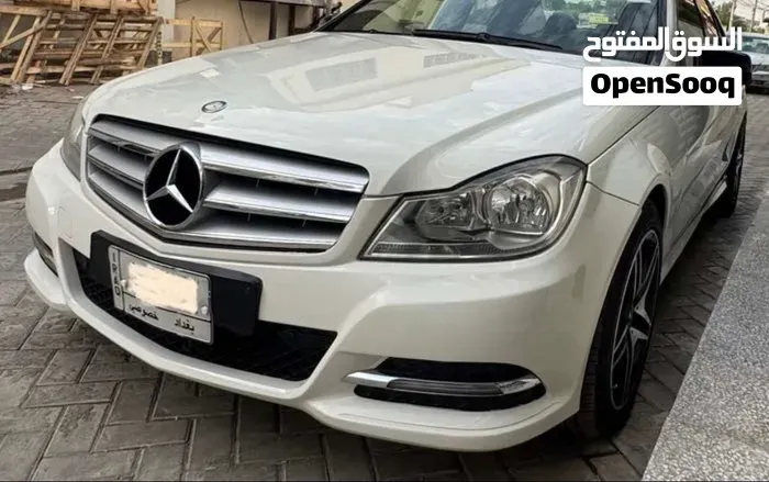 Mercedes-Benz C-Class 2012 photo 3