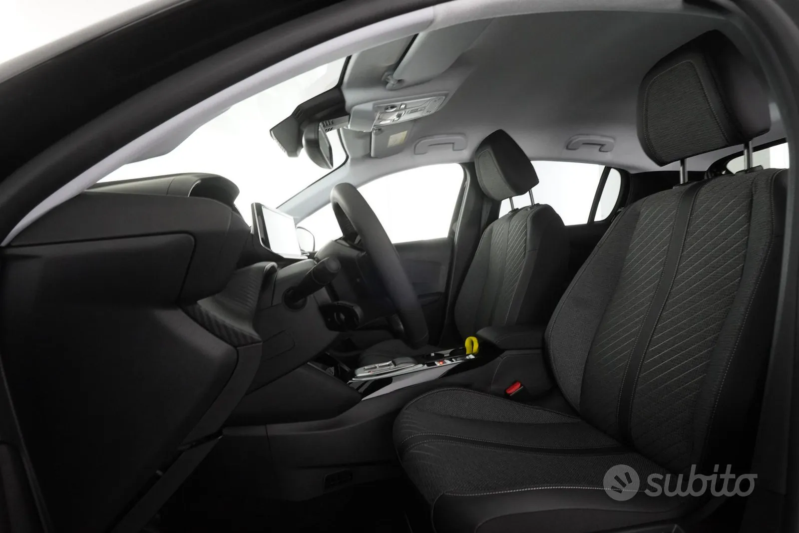 Peugeot 208 2026 photo 2