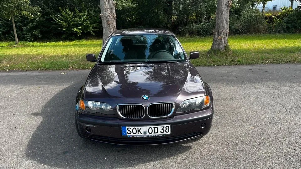 BMW 320I