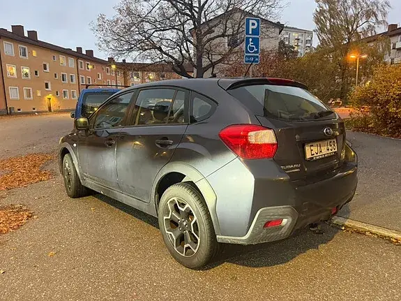 Subaru Xv 2012 photo 2