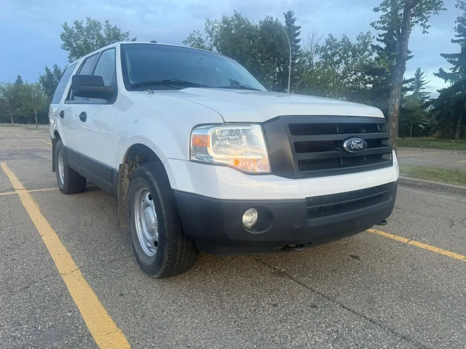 Ford Explorer 2012 photo 2