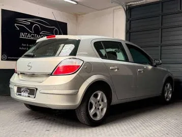 Opel Astra 2006 photo 3