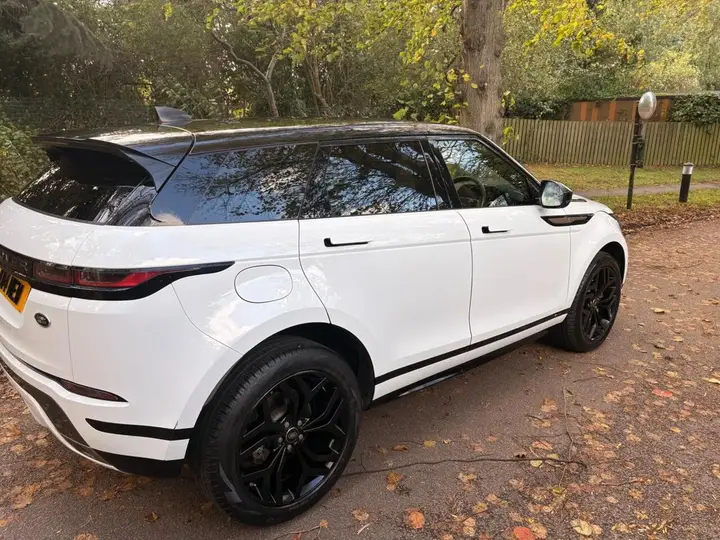 Land Rover Range Rover Evoque 2020 photo 2