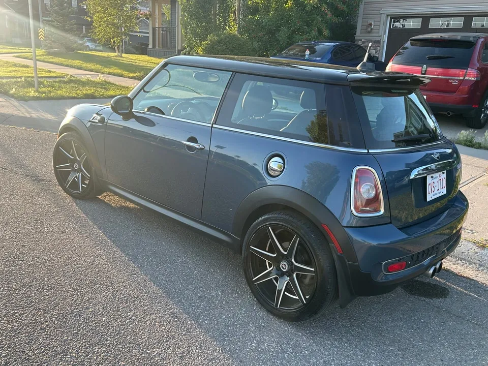 Mini Cooper S 2009 photo 2