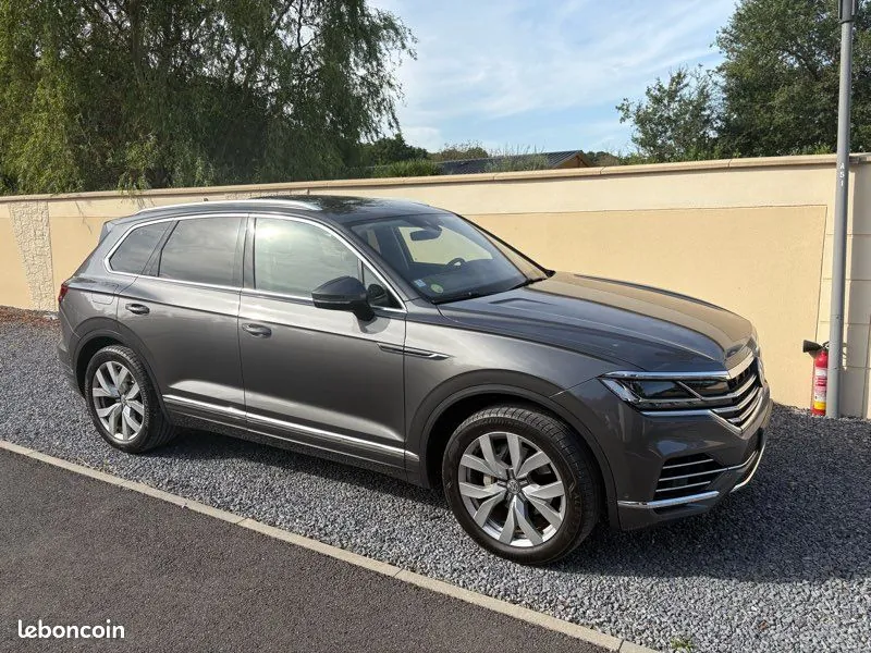 Volkswagen Touareg 2019 photo 2