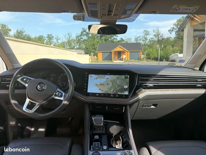 Volkswagen Touareg 2019 photo 3