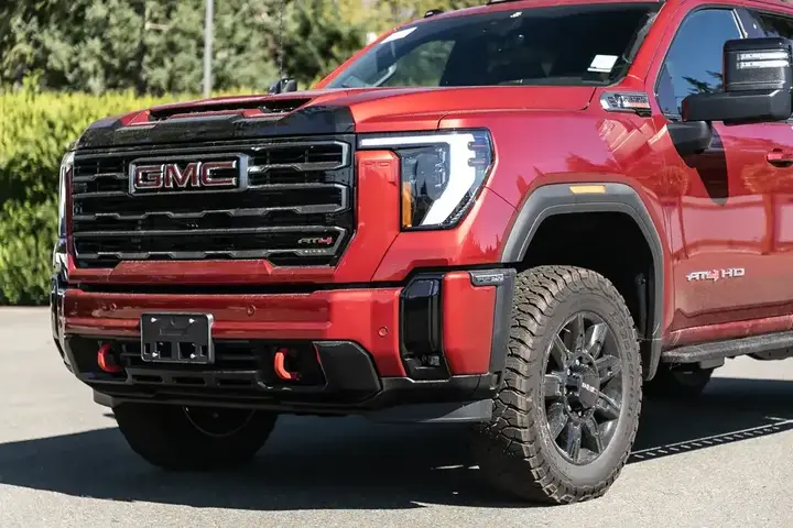 GMC Sierra 3500Hd 2026 photo 2
