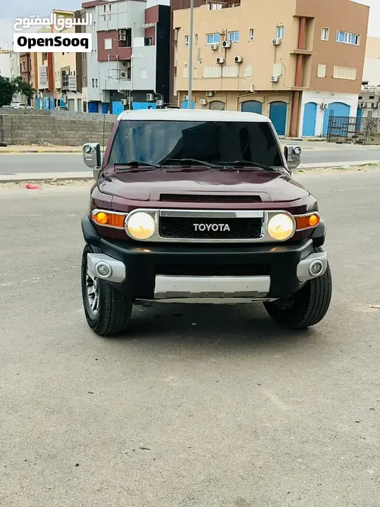 Toyota Fj Gxr 2010 photo 2
