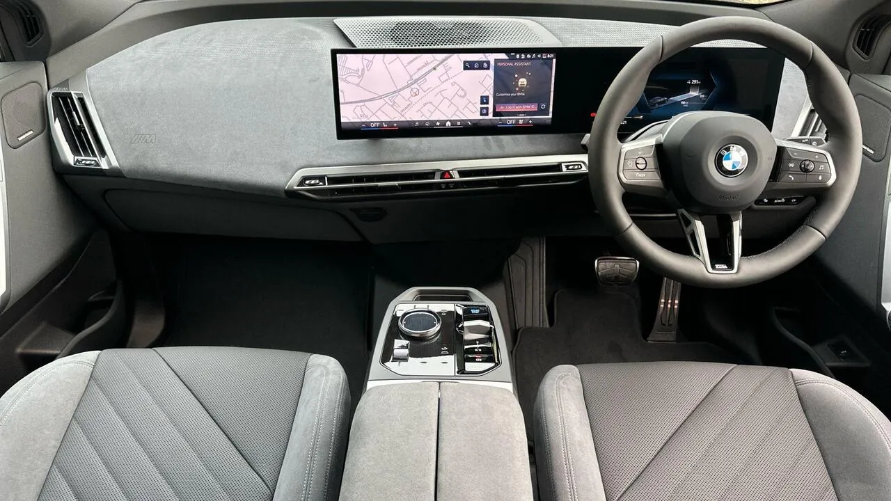 BMW Ix photo 5