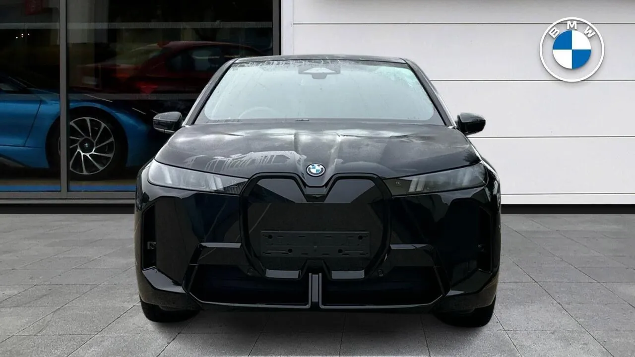 BMW Ix photo 2