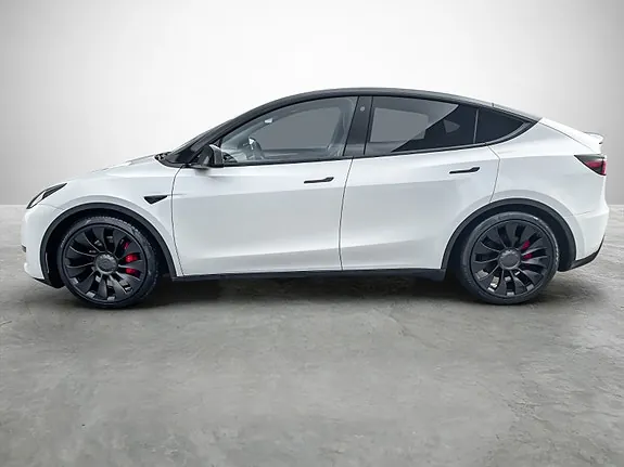 Tesla Model Y 2023 photo 2