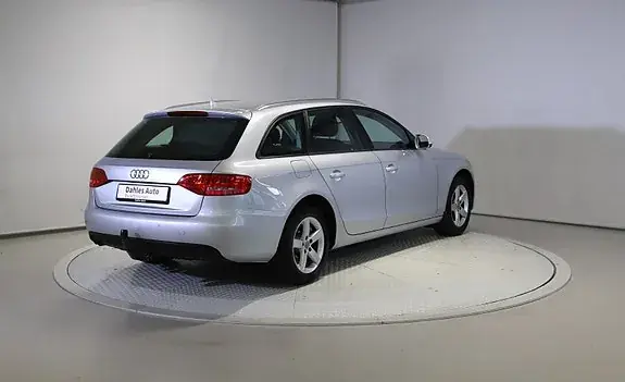 Audi A4 2011 photo 5